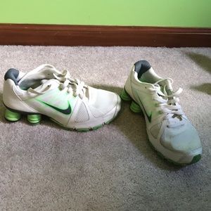 Women’s Nike Tennis Shoes